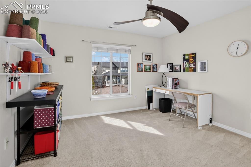 Image 29 of 49: Office