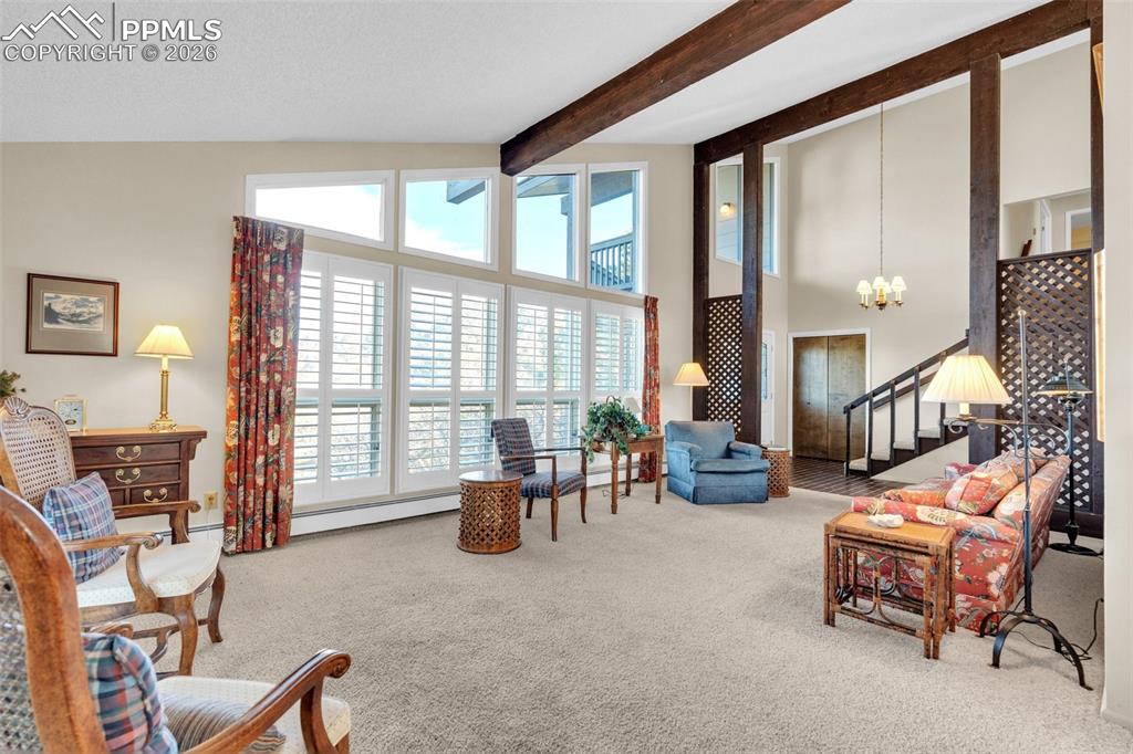 Image 12 of 49: Sitting Room