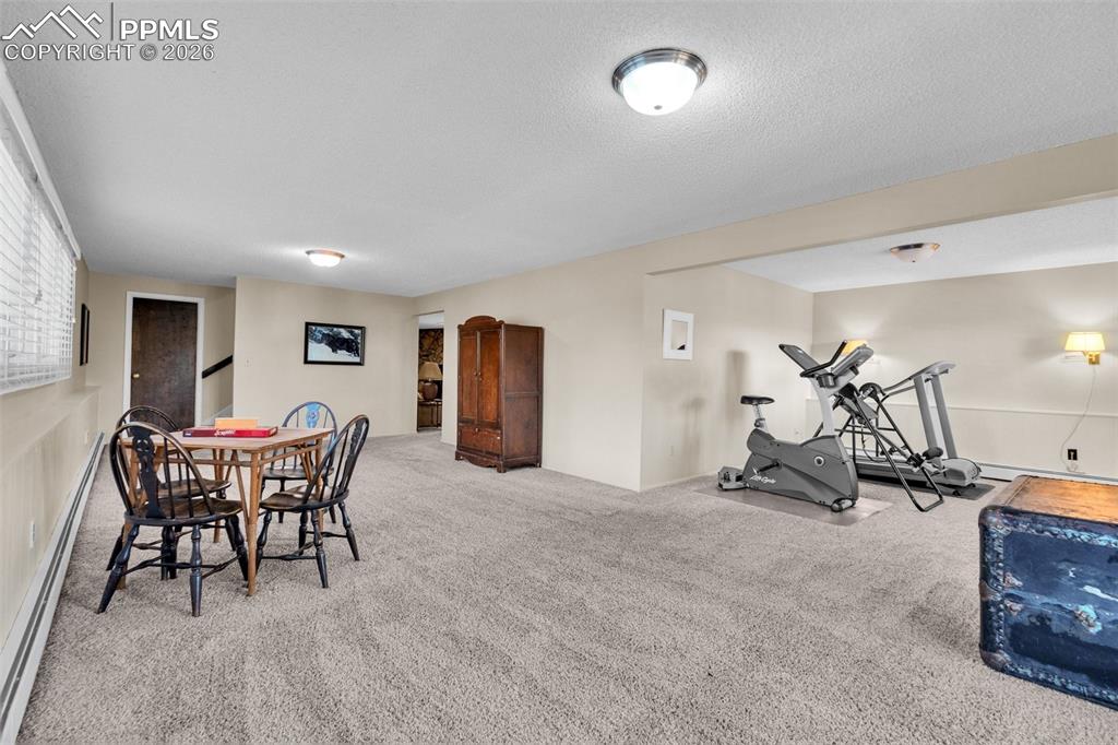 Image 43 of 49: Dining Area