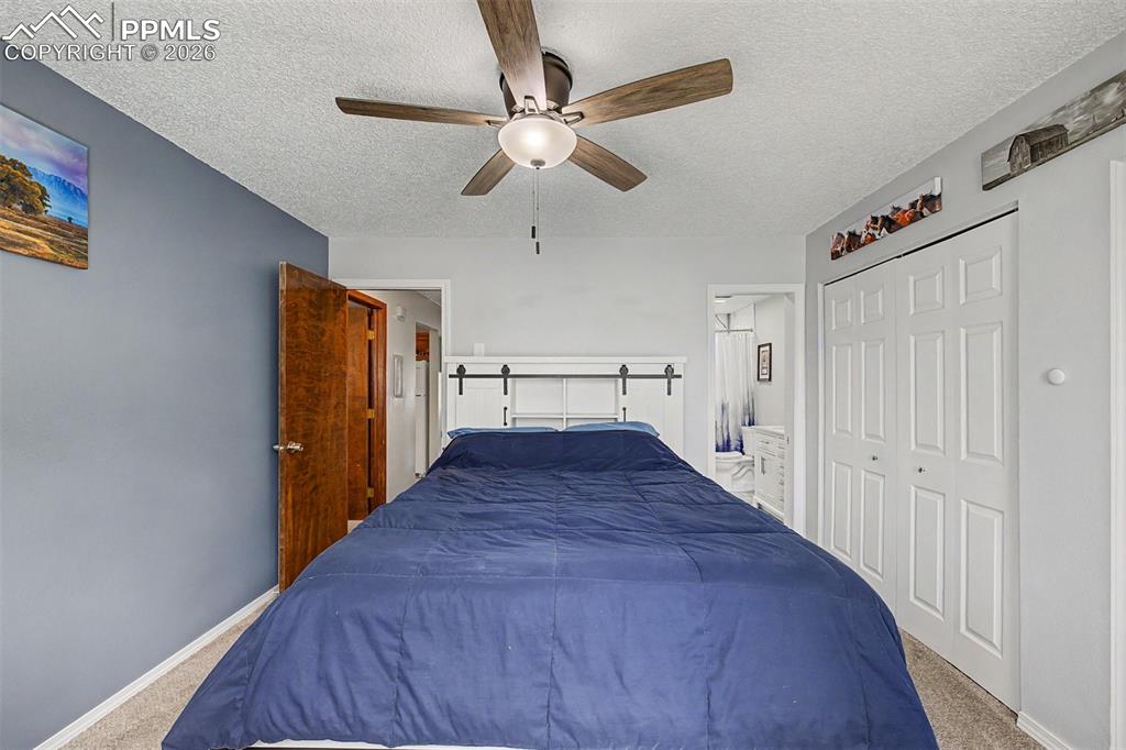Image 16 of 23: Standing at the kitchen counter, you have a clear view straight into the li