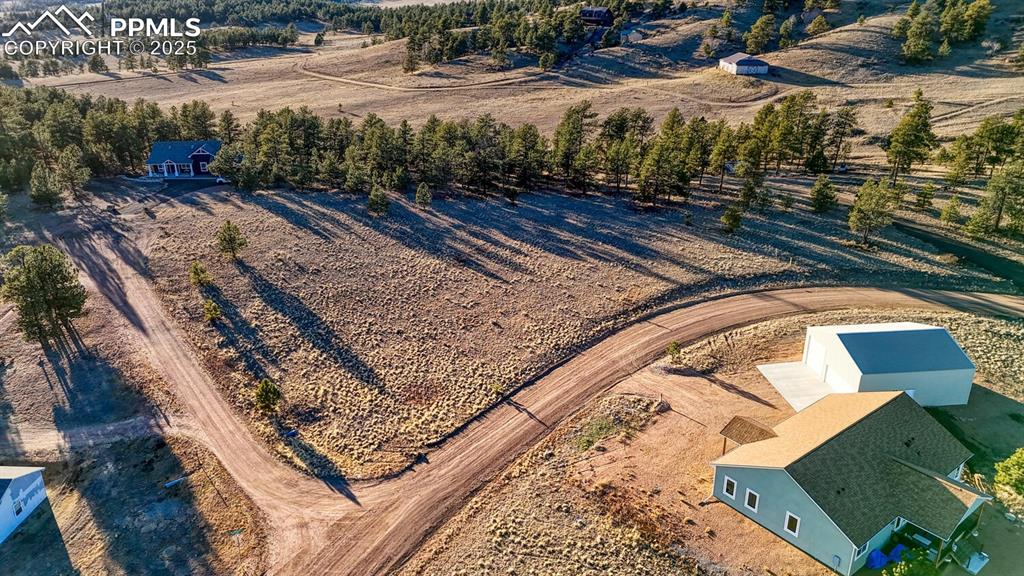 Image 2 of 29: Level lot