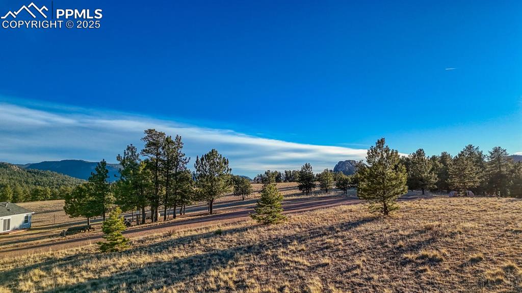 Image 6 of 29: Natural Gas Available