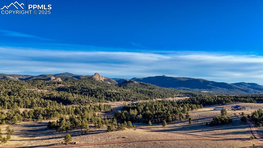 Image 9 of 29: Your perfect mountain get away