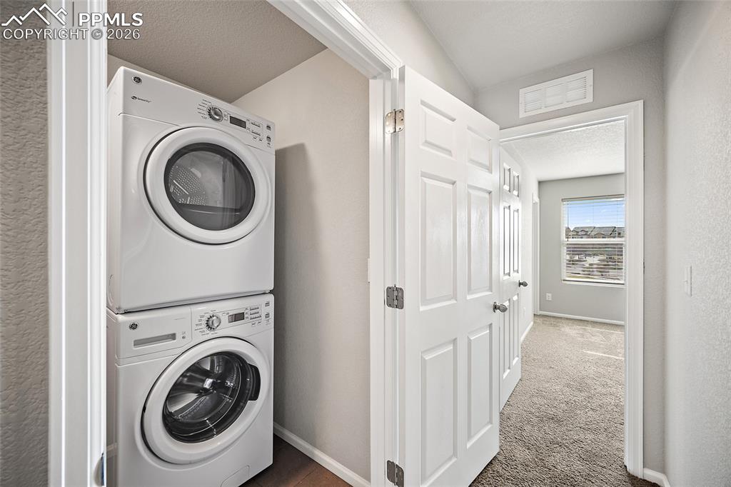 Image 29 of 42: Laundry