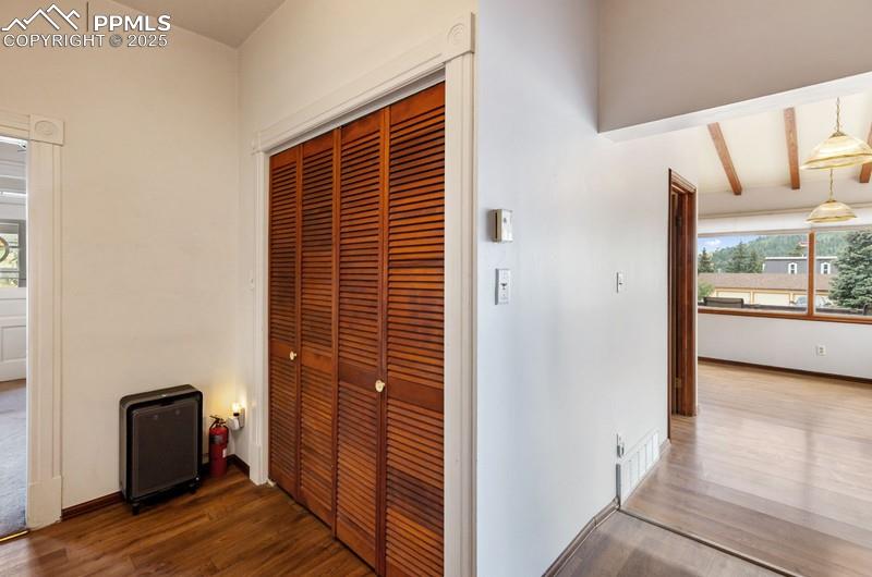 Image 15 of 27: Mud Room