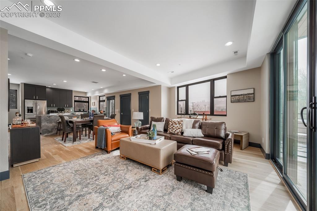 Image 14 of 50: Living Room