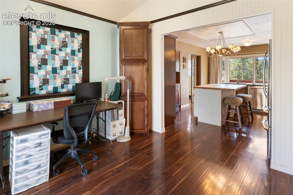 Image 15 of 29: Office