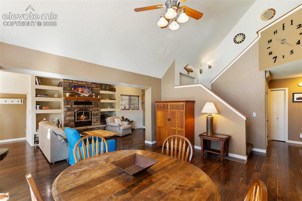 Image 7 of 29: Dining Area