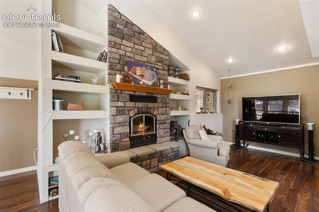 Image 9 of 29: Living Room
