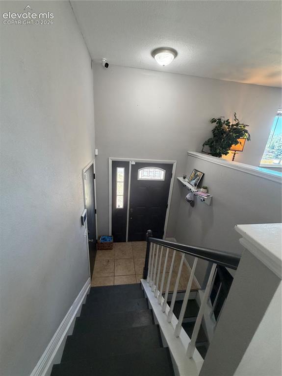 Image 2 of 18: Entrance Foyer