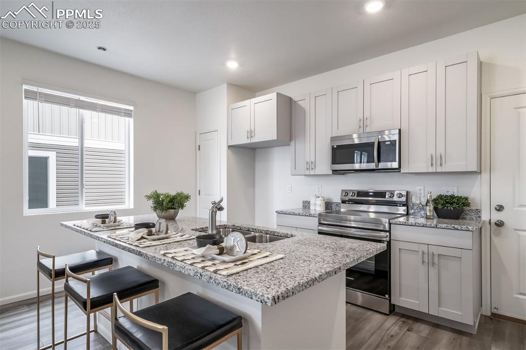 Image 14 of 24: Photos of model home