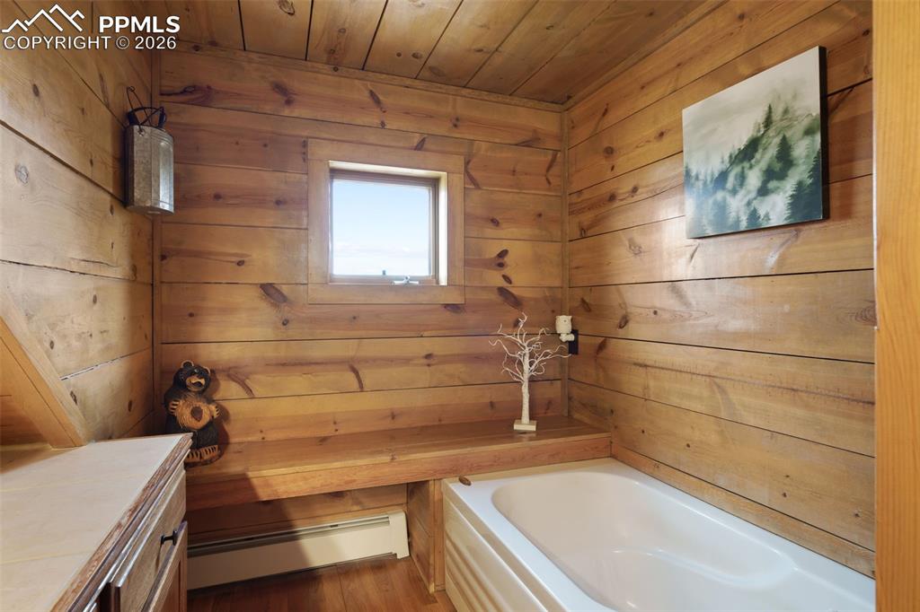 Image 18 of 50: Master Bathroom