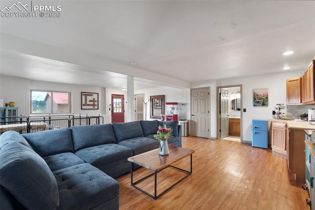 Image 32 of 50: Family Room