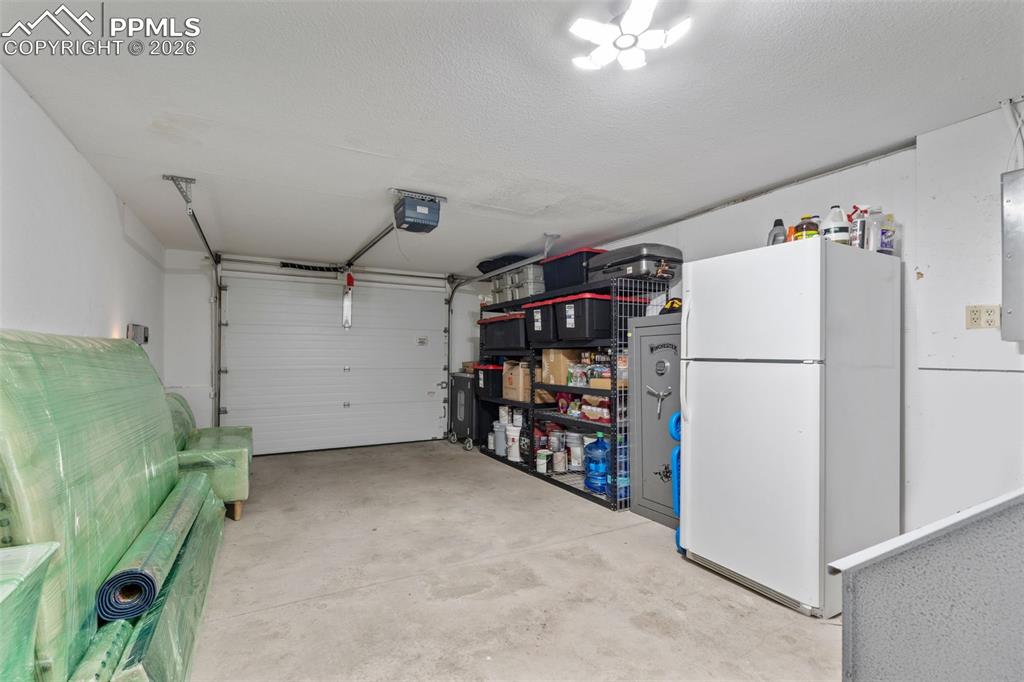 Image 35 of 50: Attached Garage