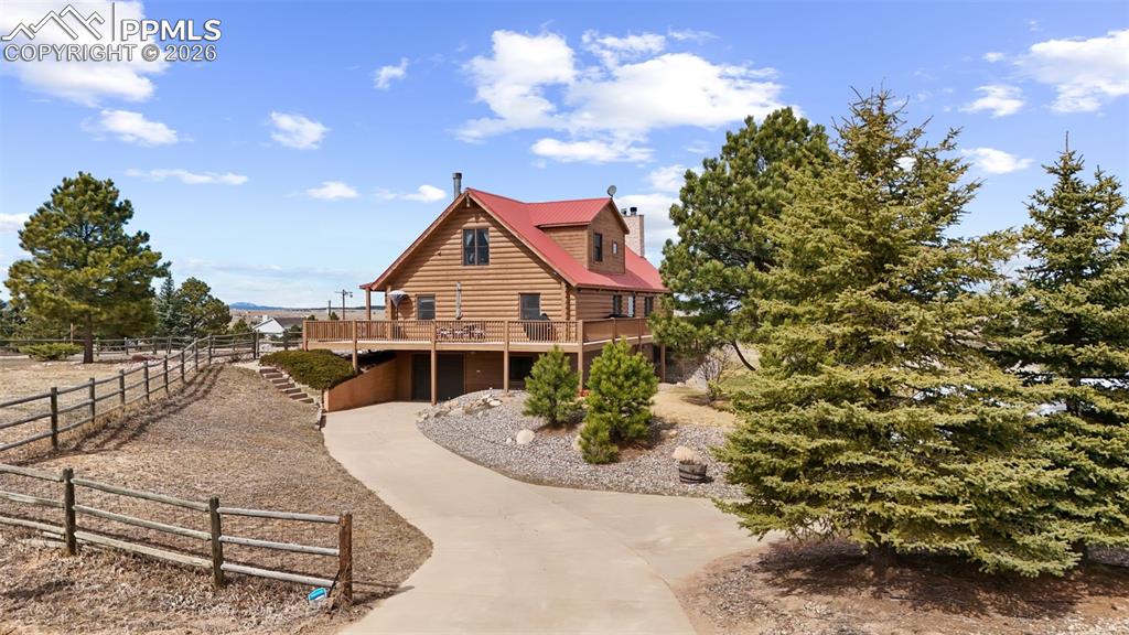 Image 41 of 50: Side of Structure