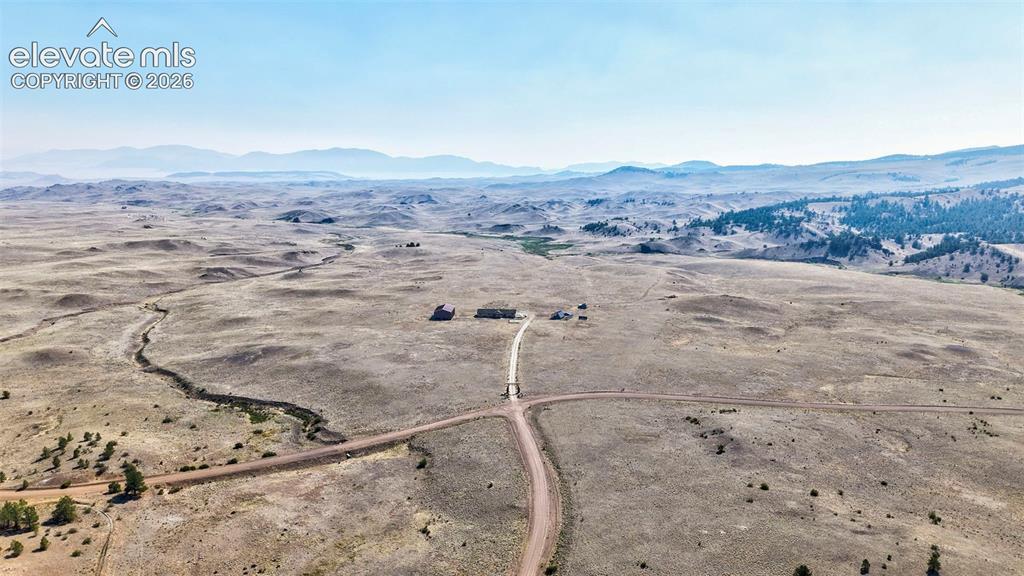 Image 4 of 50: Property and BLM LAND
