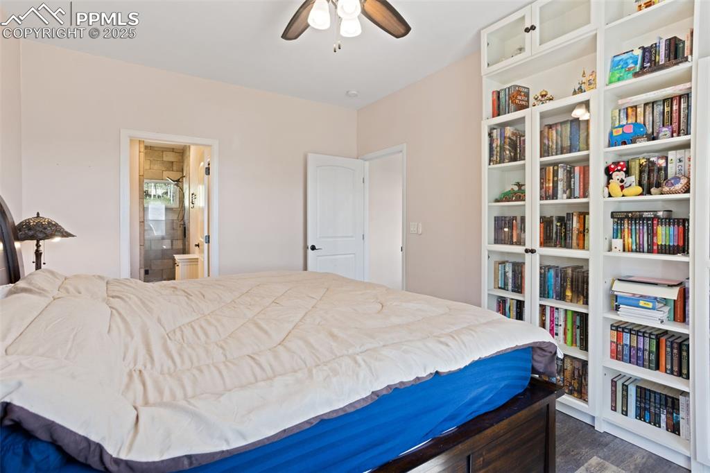 Image 11 of 33: Bedroom