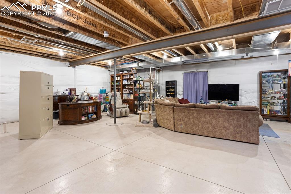 Image 20 of 33: Basement