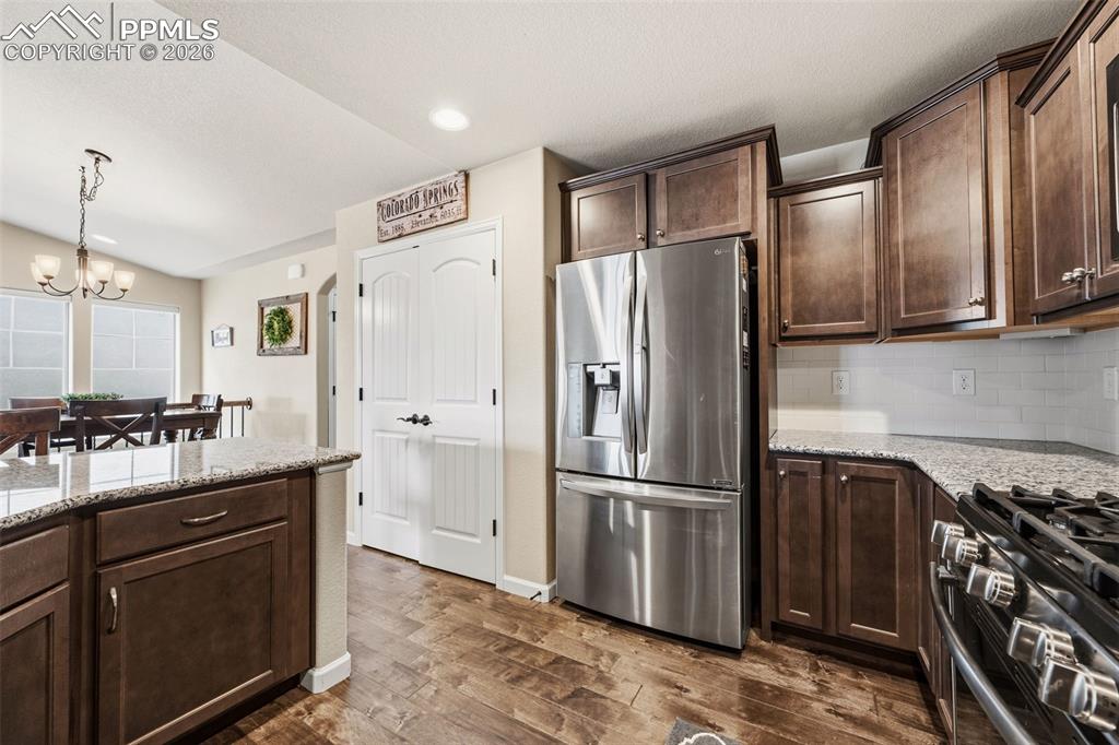 Image 11 of 38: Kitchen