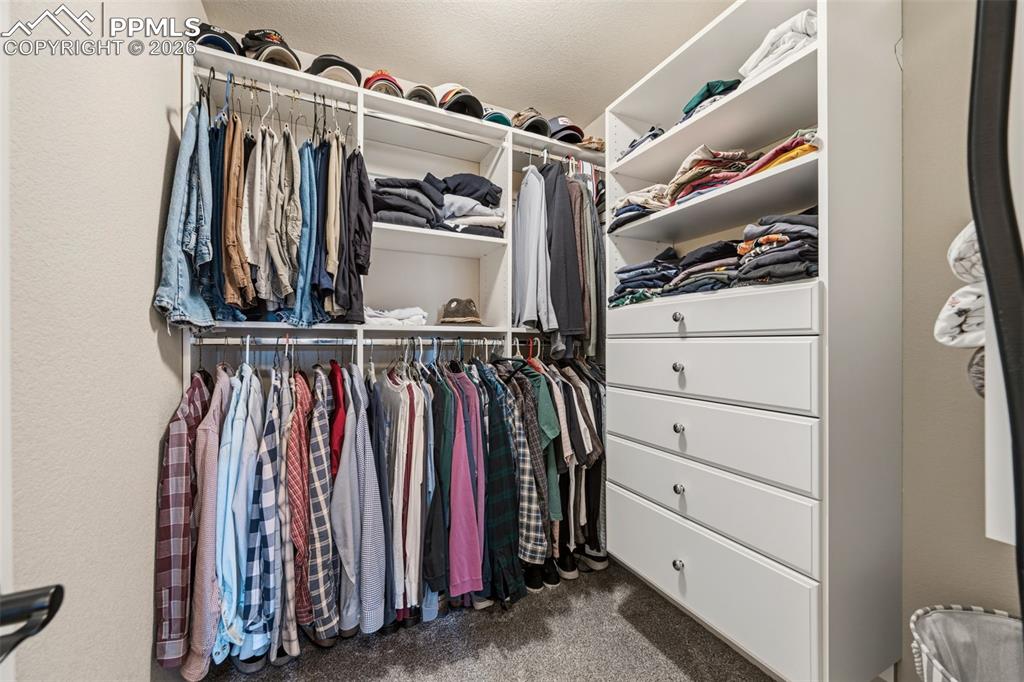 Image 17 of 38: Closet