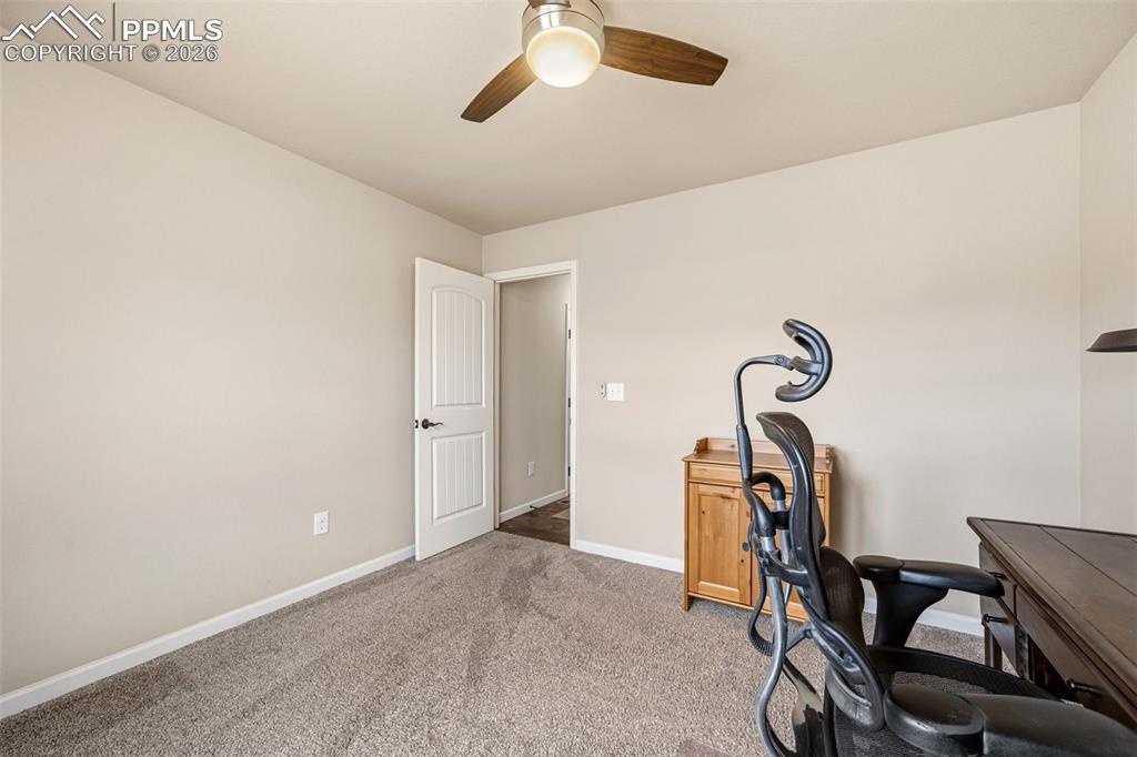 Image 21 of 38: Office