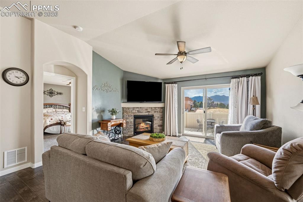 Image 4 of 38: Living Room