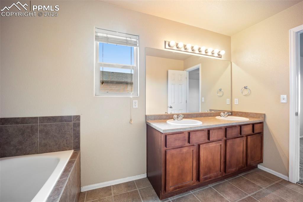 Image 30 of 40: Master Bathroom