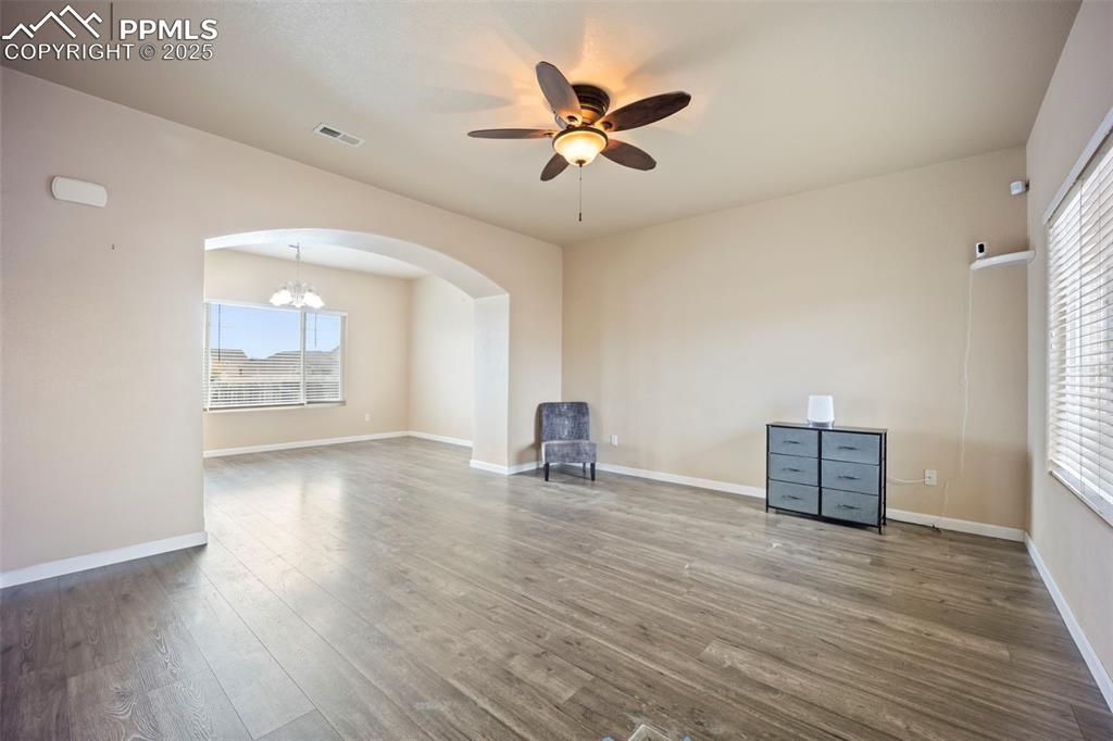 Image 6 of 40: Living Room