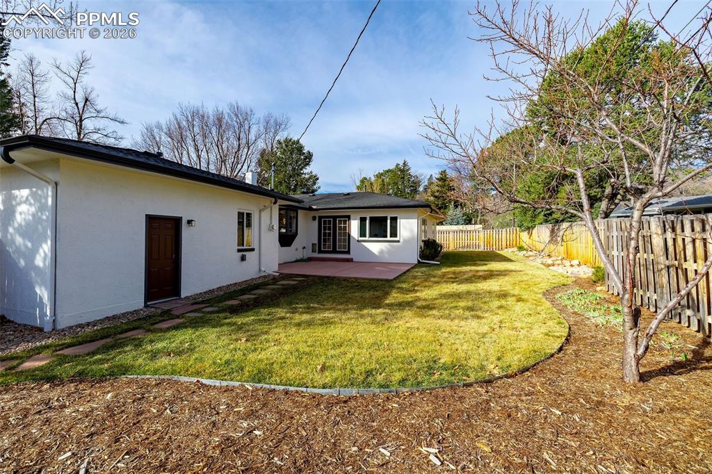 Image 34 of 42: Back of Structure