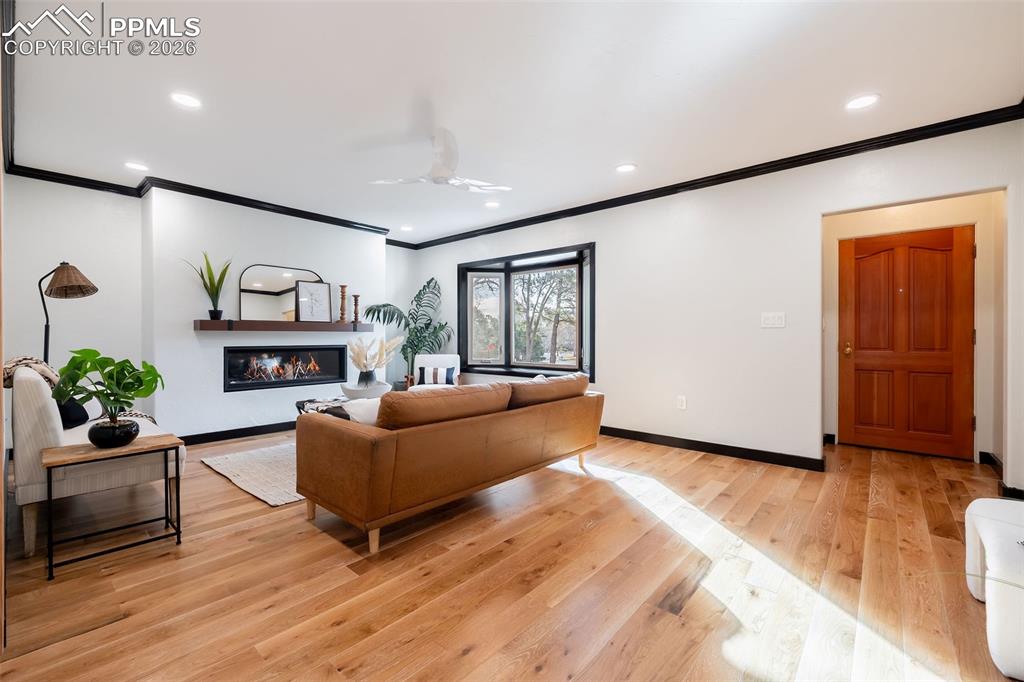 Image 5 of 42: Living Room