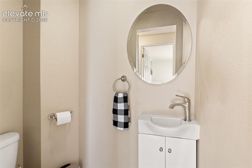 Image 11 of 29: Bathroom