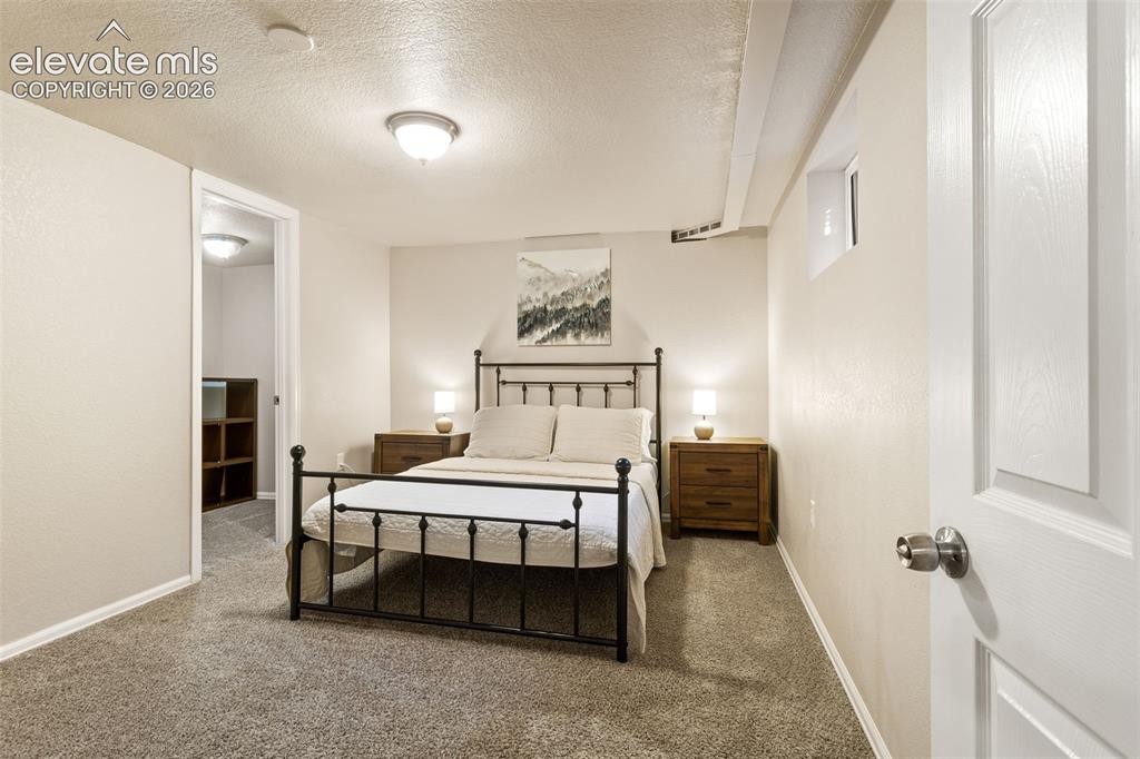 Image 16 of 29: Bedroom