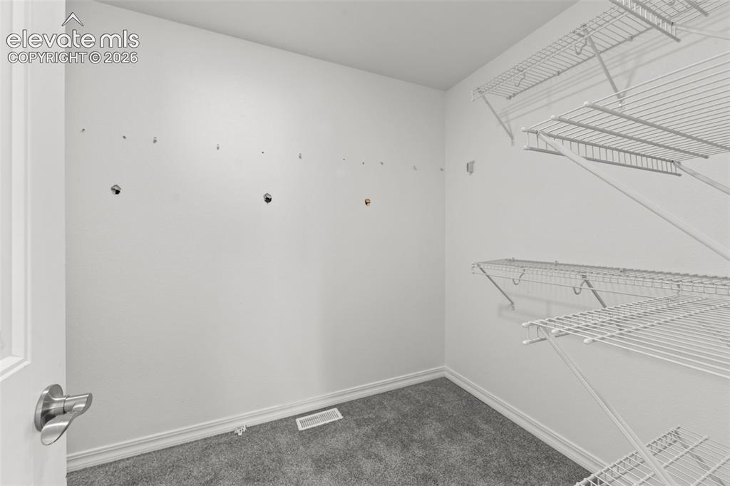 Image 23 of 45: Closet