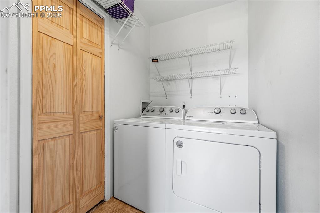 Image 12 of 27: Laundry