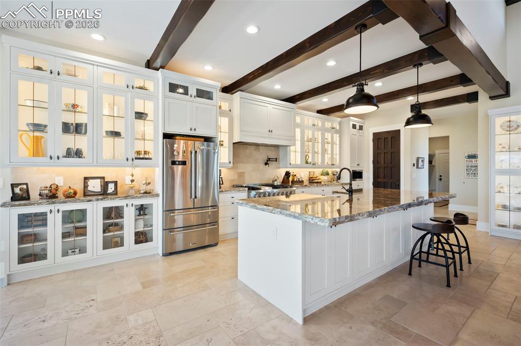 Image 6 of 33: Kitchen area