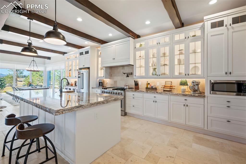 Image 7 of 33: Kitchen/other angle