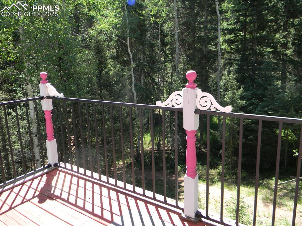 Image 5 of 22: Balcony