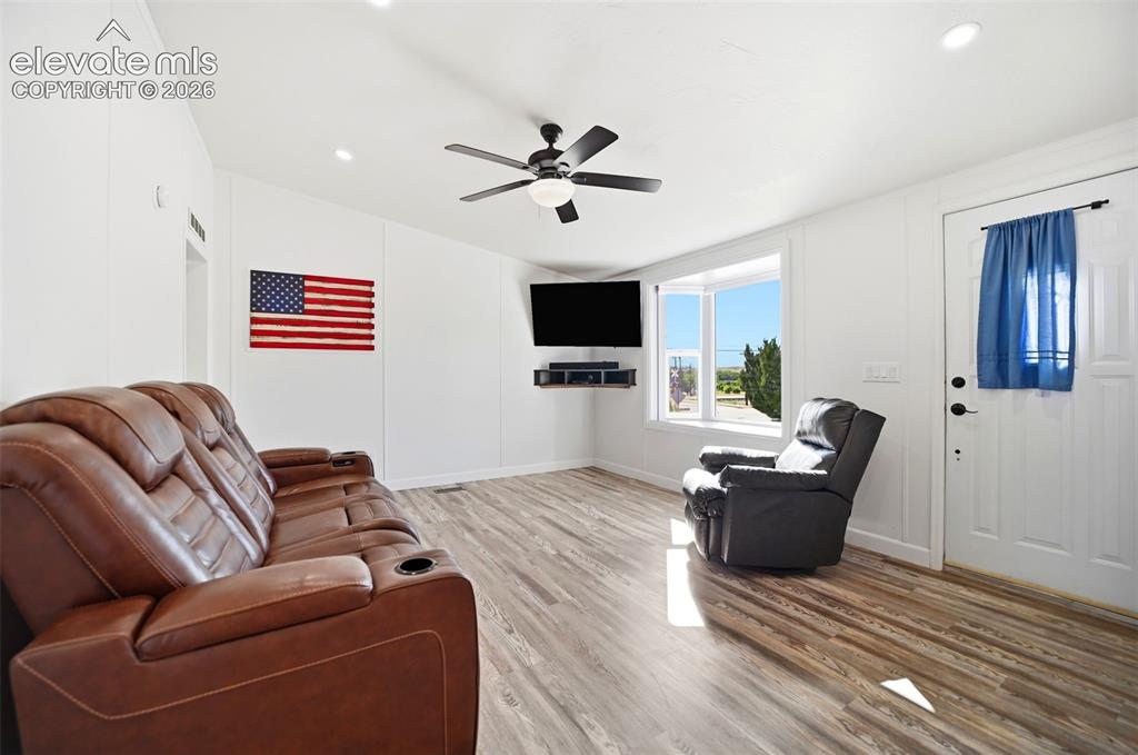 Image 14 of 39: Living Room