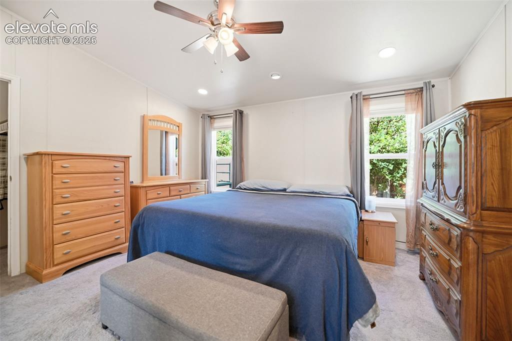 Image 18 of 39: Bedroom
