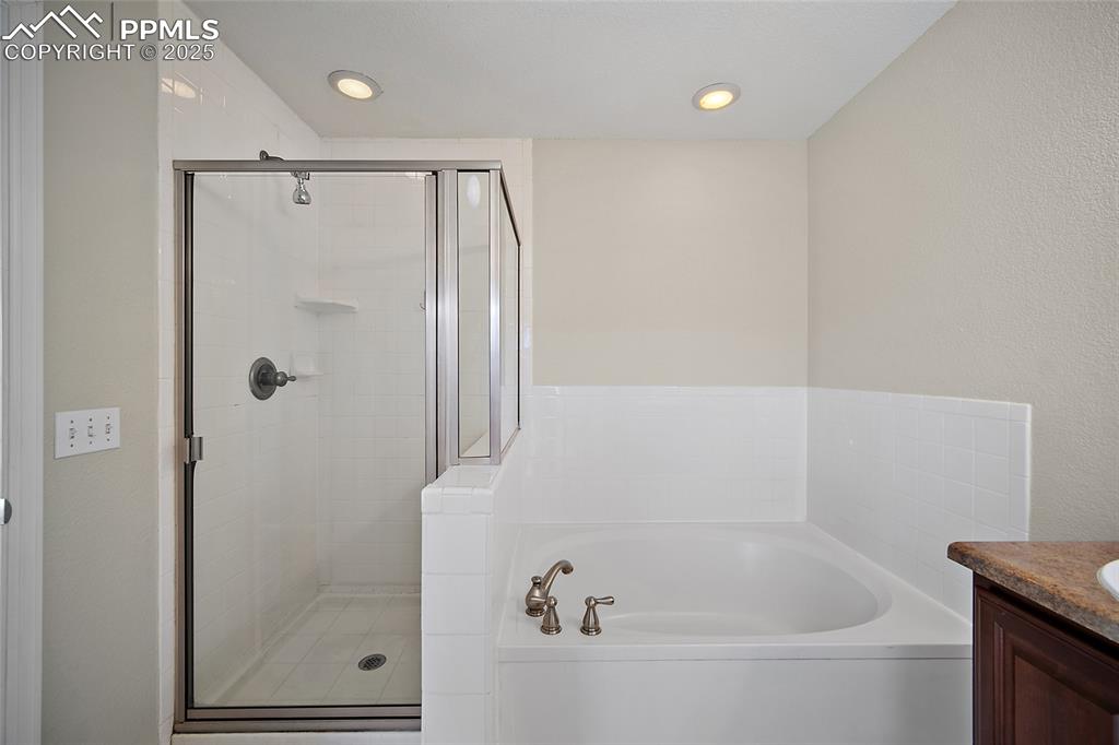 Image 31 of 50: Master Bathroom