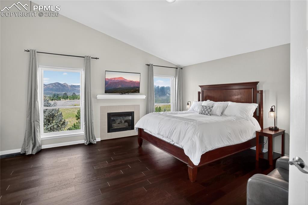 Image 16 of 30: Primary suite - upper level