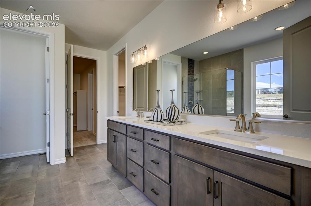 Image 32 of 35: Master Bathroom