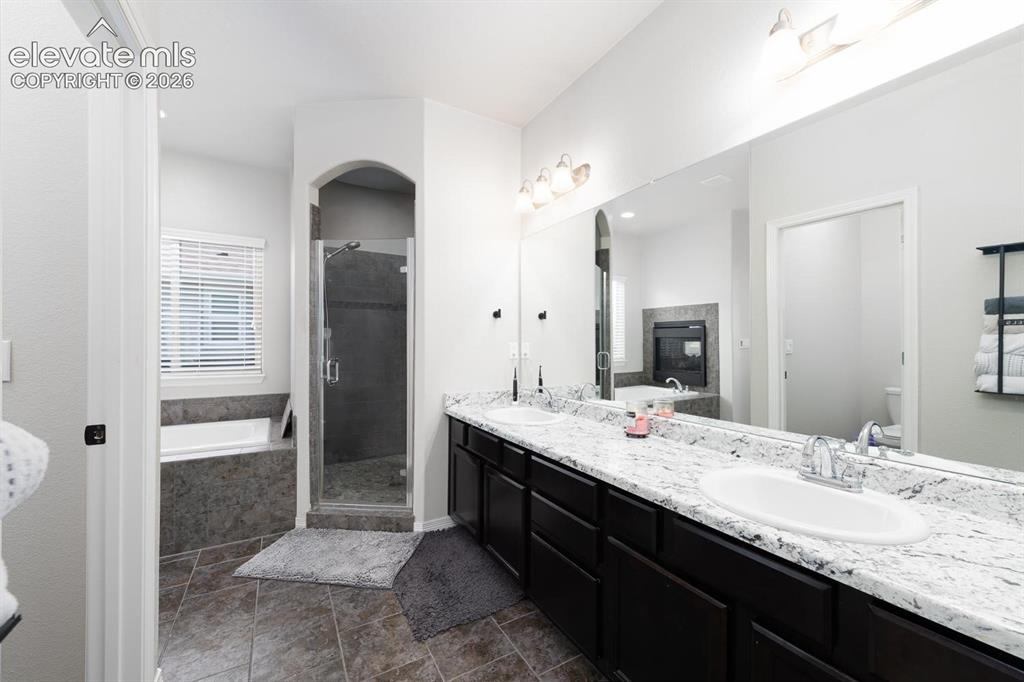 Image 20 of 39: Master Bathroom