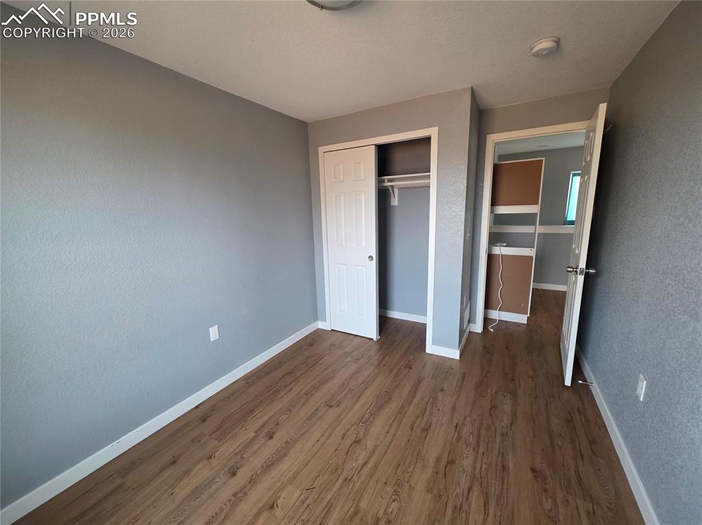 Image 13 of 16: Bedroom