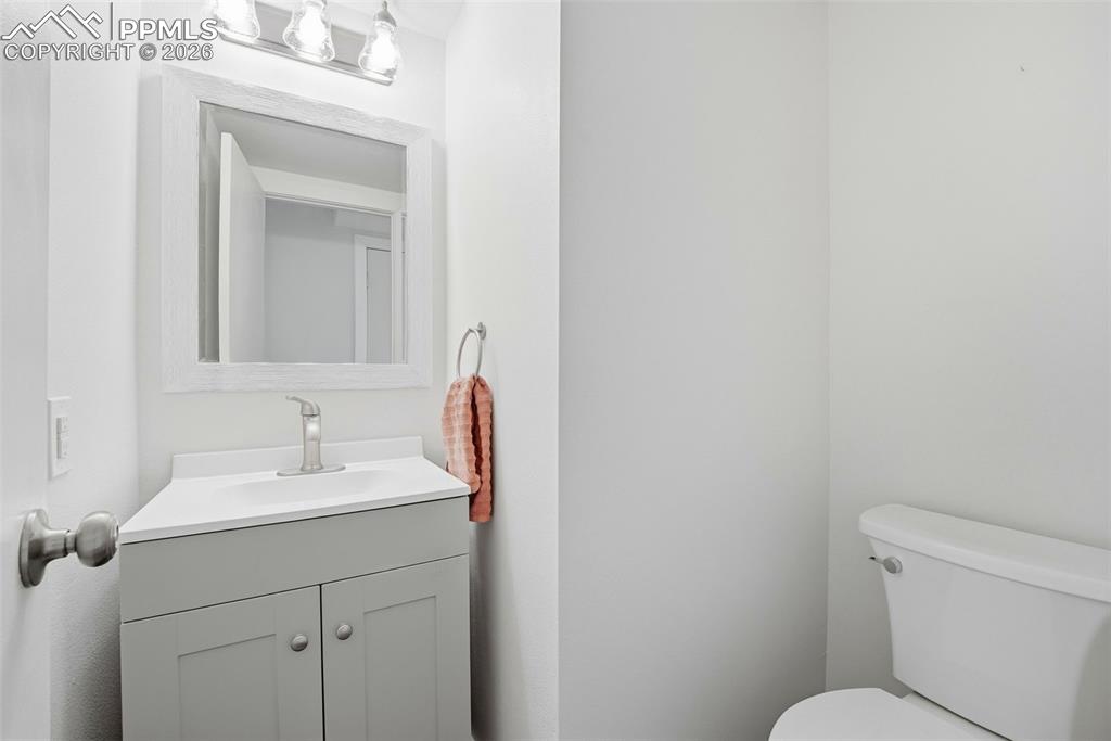 Image 14 of 43: Bathroom