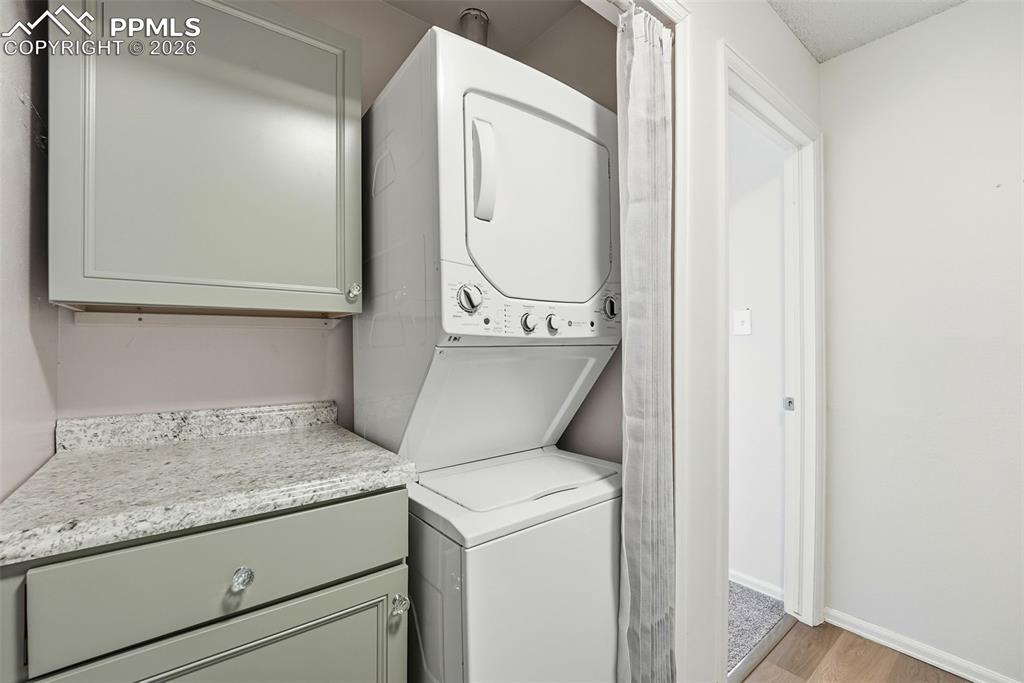 Image 23 of 43: Laundry