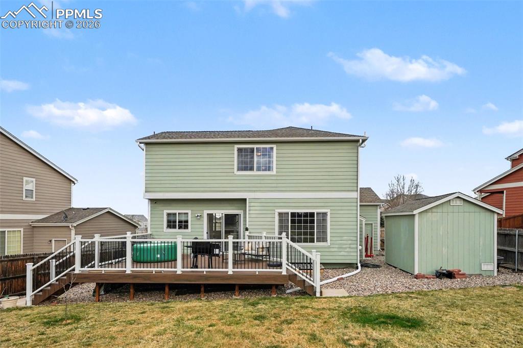 Image 13 of 39: Back of Structure