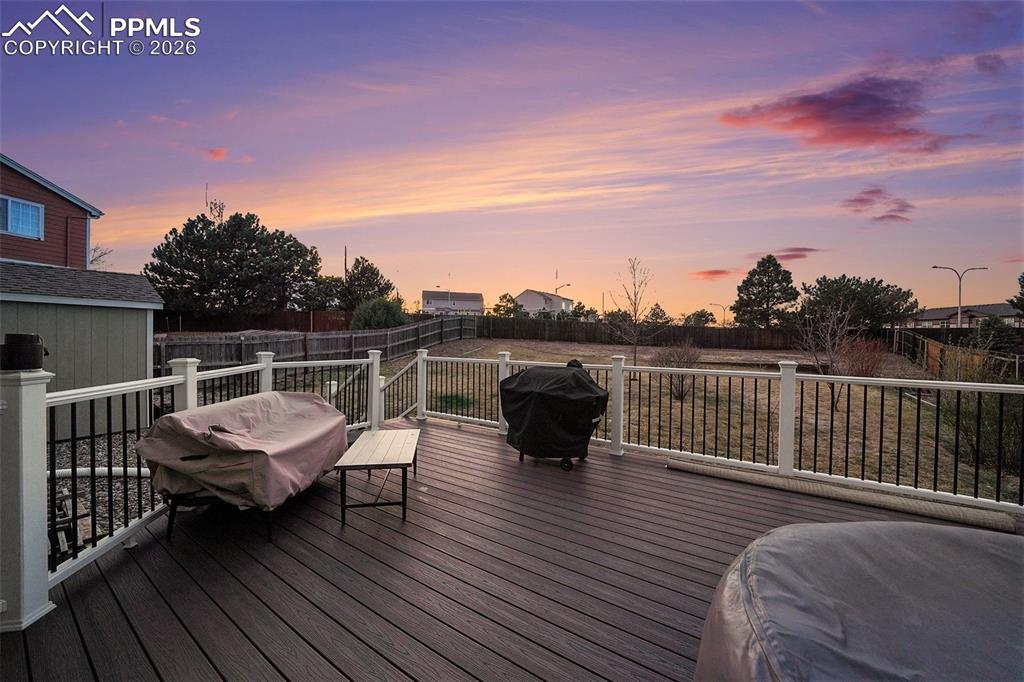 Image 24 of 39: Deck