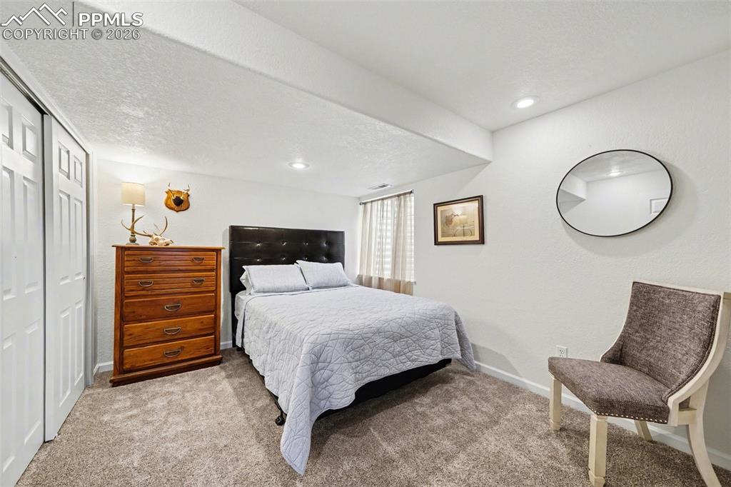 Image 31 of 39: Bedroom