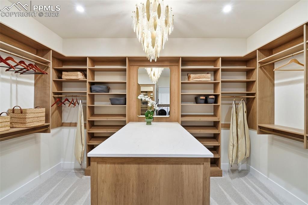 Image 11 of 28: Closet